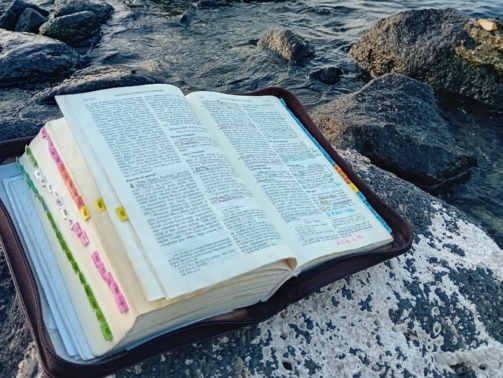 BIBLIA nad j.Genezaret